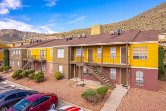 High Vista in El Paso, TX - Foto de edificio - Building Photo