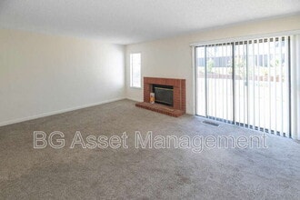 238 Cinnabar Way in Hercules, CA - Building Photo - Building Photo