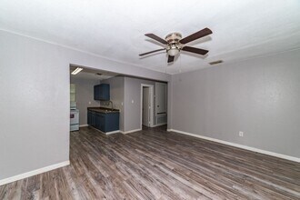 510 Bee St in San Antonio, TX - Building Photo - Building Photo