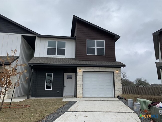 property at 1854 Royal Loop