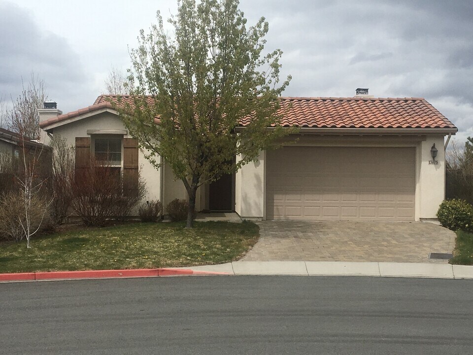 13675 Dressage Ct in Reno, NV - Building Photo