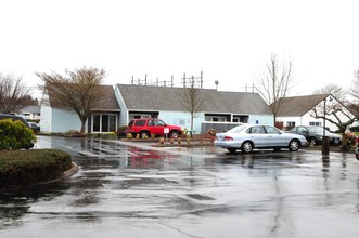 Sorgenfri and Hawthorne Park Apartments in Eugene, OR - Building Photo - Building Photo