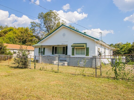 4011 Walnut Ave SW in Birmingham, AL - Building Photo