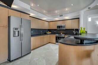 233 S Federal Hwy in Boca Raton, FL - Building Photo - Building Photo
