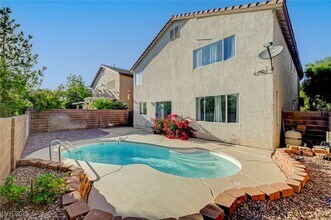 9893 Canyon Peak Dr in Las Vegas, NV - Building Photo - Building Photo