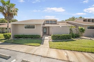 5225 Imperial Lakes Blvd in Mulberry, FL - Building Photo