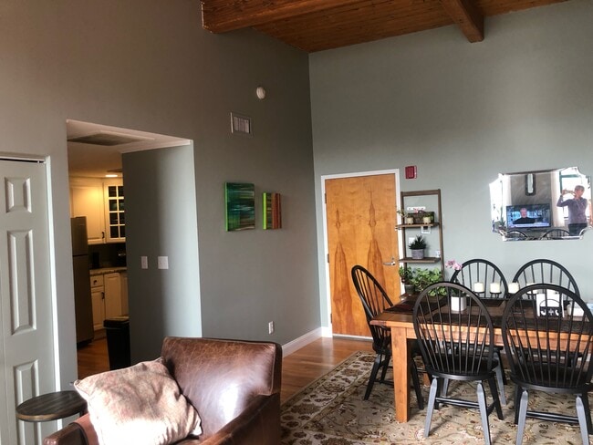 54 Green St, Unit 401 in Leominster, MA - Building Photo - Building Photo