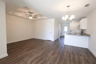 601 Castle Ct in Hawkinsville, GA - Building Photo - Building Photo