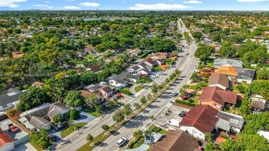 5874 NW 199th St in Hialeah, FL - Building Photo - Building Photo