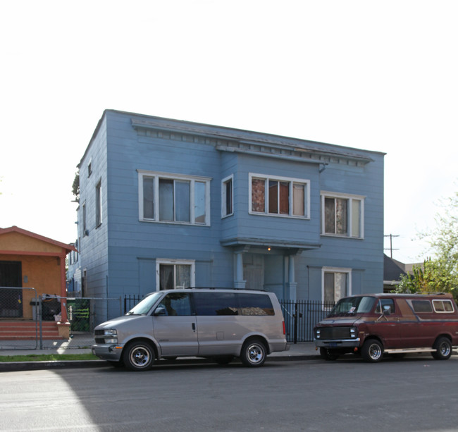 1328 E 21st St in Los Angeles, CA - Foto de edificio - Building Photo