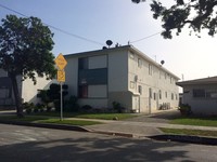 3230 W 113th St in Inglewood, CA - Foto de edificio - Building Photo