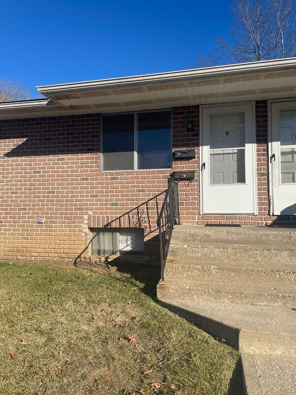 property at 1406 Magnolia W
