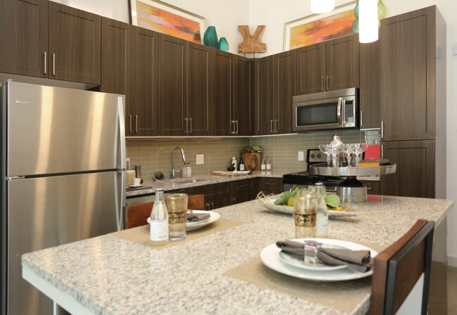 Infinity on the Point in Dallas, TX - Foto de edificio - Interior Photo