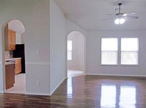 110 Fossil Trail in Leander, TX - Building Photo - Building Photo