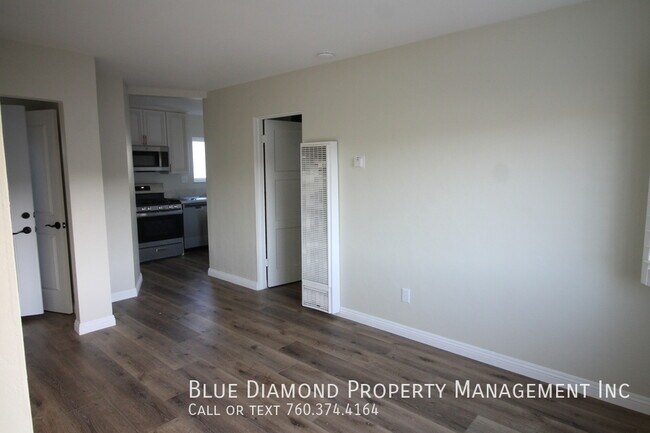 1323 Locust St in San Diego, CA - Building Photo - Building Photo