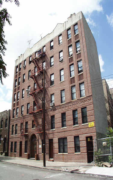 2255 Bassford Ave in Bronx, NY - Building Photo