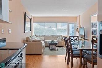3250 NE 28th St in Fort Lauderdale, FL - Building Photo - Building Photo