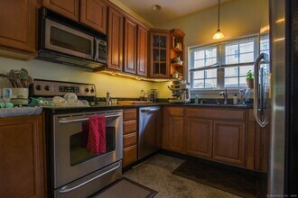 750 Quinnipiac Ave in New Haven, CT - Building Photo - Building Photo