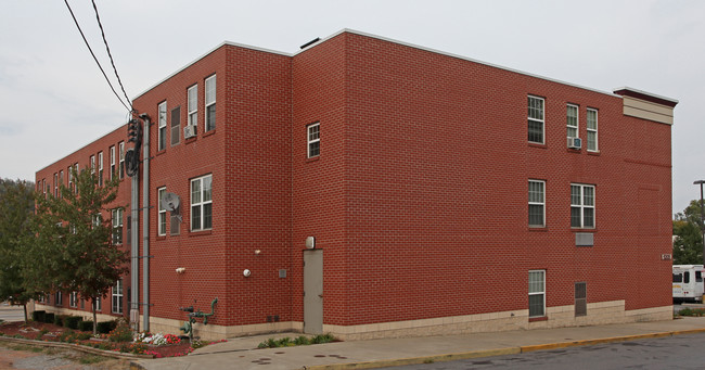 Fifth Avenue Commons in McKeesport, PA - Building Photo - Building Photo