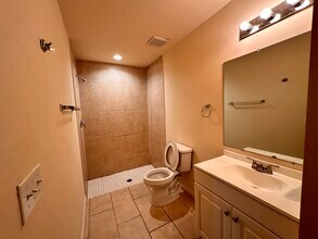 641 SE 12th Ct in Cape Coral, FL - Building Photo - Building Photo