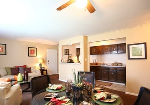 Melrose Place Apartments in Newark, DE - Building Photo