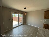 2902 Marguerite Dr photo'