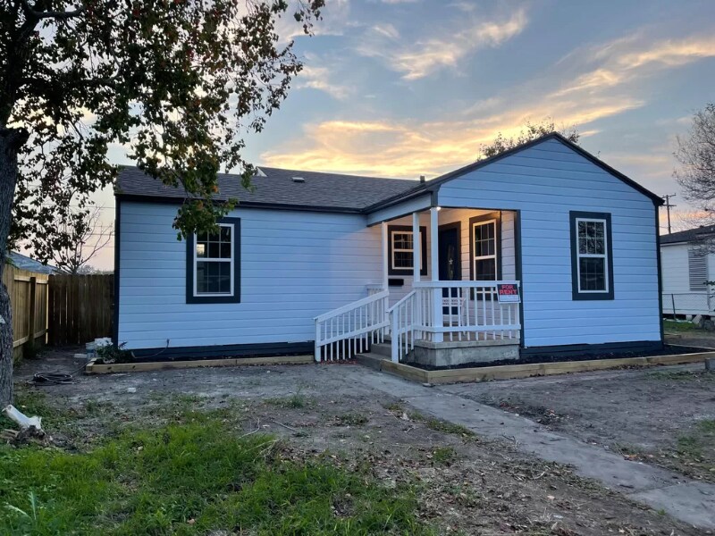 4027 W Vanderbilt Dr in Corpus Christi, TX - Building Photo