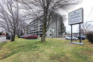 Lancelot Apartments in North Bay, ON - Building Photo