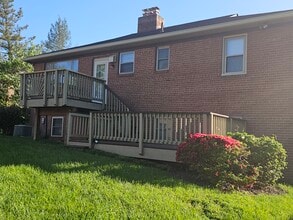 9503 Hale Pl in Silver Spring, MD - Foto de edificio - Building Photo