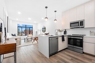 99 Storms Ave in Jersey City, NJ - Building Photo