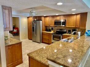 401 Jimmy Buffett Mem Hwy in Satellite Beach, FL - Building Photo - Building Photo