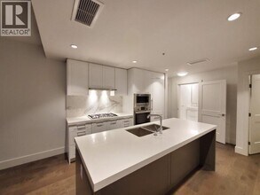 7878 Granville St in Vancouver, BC - Building Photo - Building Photo