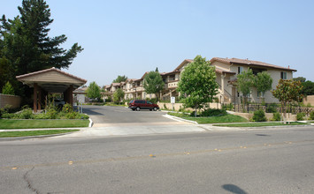 Pattywood Apartments in Simi Valley, CA - Building Photo - Building Photo