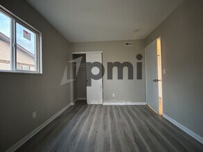 834 Whitethorne Ave in Columbus, OH - Building Photo - Building Photo