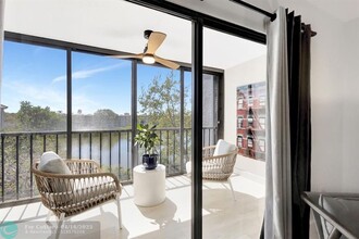 6093 Pointe Regal Cir in Delray Beach, FL - Foto de edificio - Building Photo