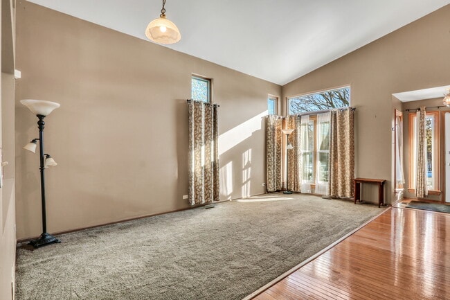 1223 S Elder Ln in Waukegan, IL - Building Photo - Building Photo