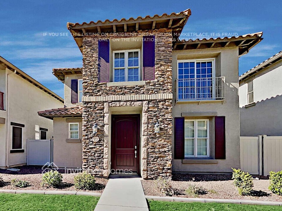 853 S Huish Dr in Gilbert, AZ - Building Photo