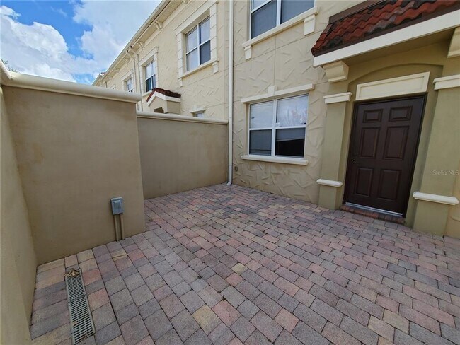 2362 Bella Vista Dr in Davenport, FL - Building Photo - Building Photo