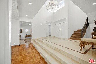 2846 Royston Pl in Beverly Hills, CA - Building Photo - Building Photo