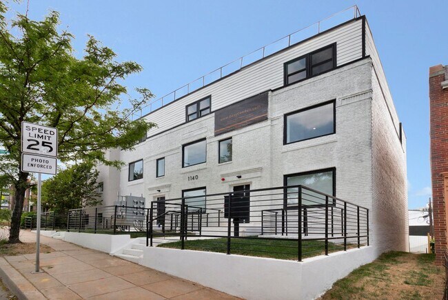 1140 17th St NE in Washington, DC - Building Photo - Building Photo