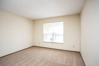 Lehman Village in Canal Winchester, OH - Foto de edificio - Interior Photo