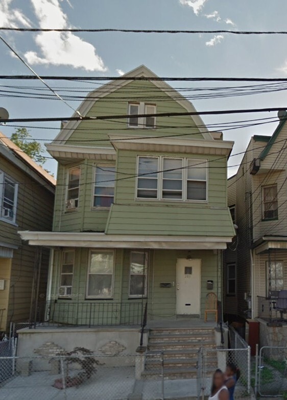 205 Wilkinson Ave, Unit #1