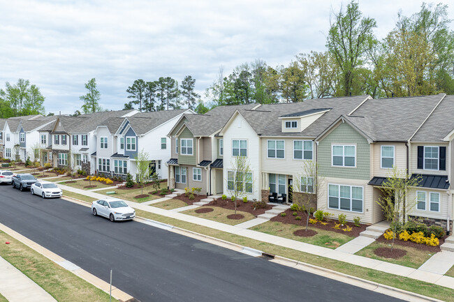 Meadow View in Clayton, NC - Building Photo - Building Photo