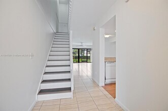 4270 SW 70th Terrace in Davie, FL - Building Photo - Building Photo
