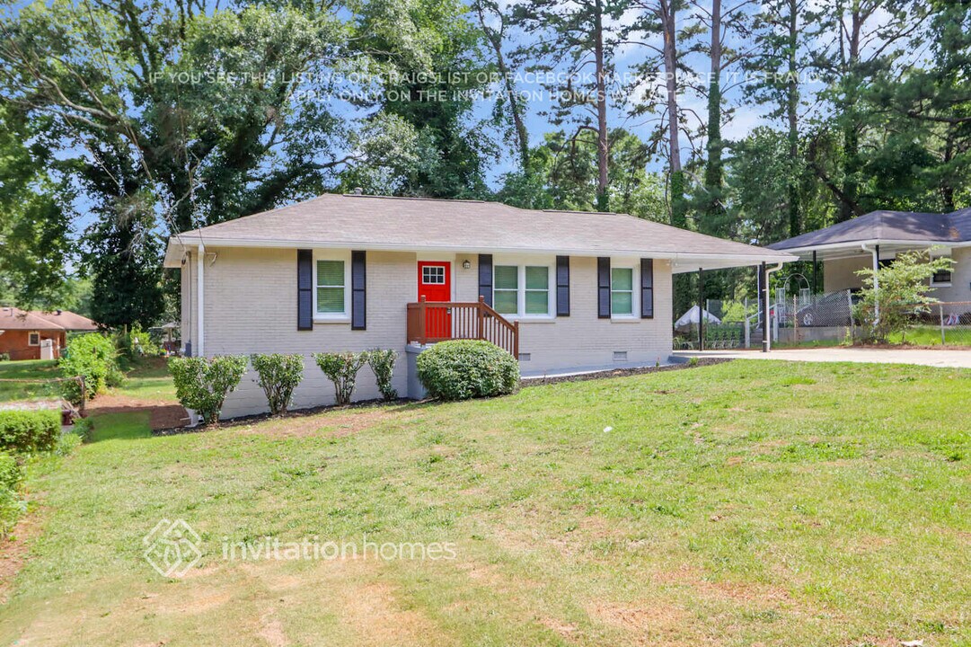 2497 Brentwood Rd in Decatur, GA - Building Photo