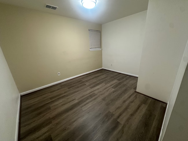 8xxx Barrett Rd in Fort Washington, MD - Foto de edificio - Building Photo