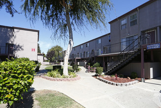 Park Haven Apartments in Concord, CA - Foto de edificio - Building Photo