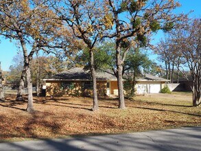 118 Perkins Rd in Krugerville, TX - Building Photo - Building Photo