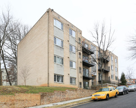 Clermont Apartments in Washington, DC - Building Photo - Building Photo