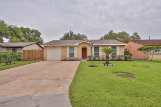 11319 Fawngrove Dr in Houston, TX - Building Photo - Building Photo